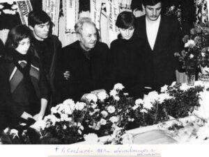 Pranutė Mačiulytė Cvirkienė 1983m Snieguolė Mačiulytė, Zigmo; X; Kazimieras Cvirka; Daiva Mačiulytė, Jono; Valentinas Vasiliauskas (Reginos Rybelytės vyras)